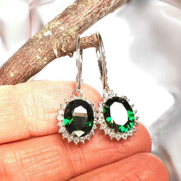 Emerald Earrings Sterling Silver 925 , May birthstone, Nickel Free Hinges - Picture 4 of 7